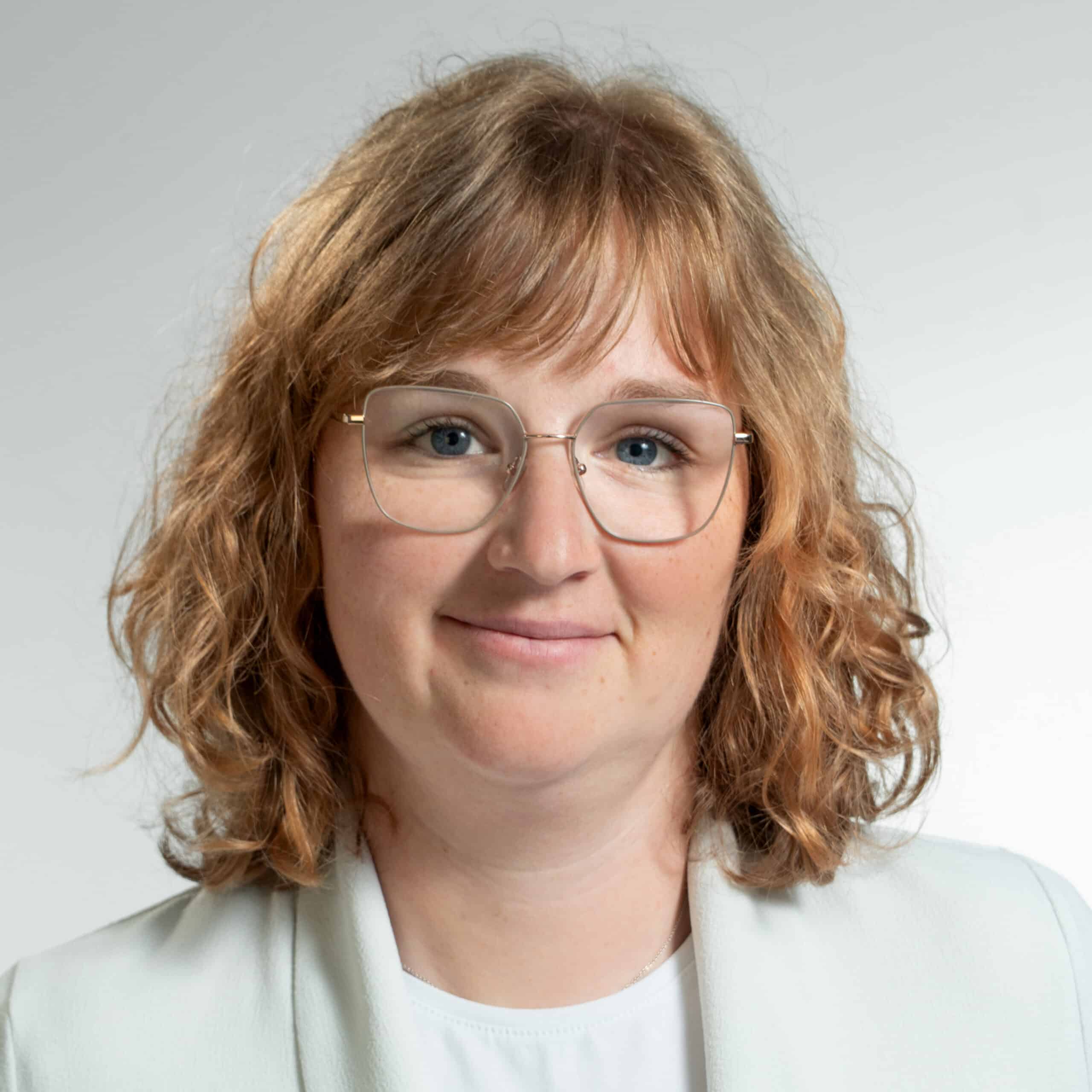 Lisa M├Âlich-7284-quadrat