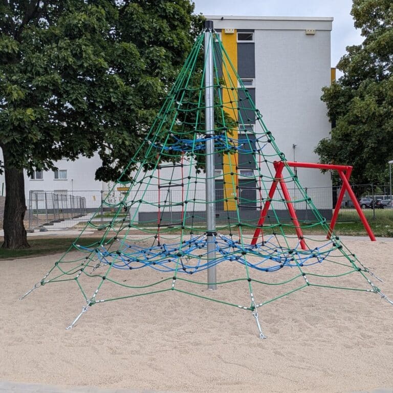 Spielgerät 2